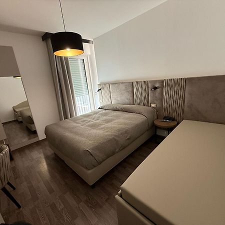 Hotel Miramare Pineto Kültér fotó